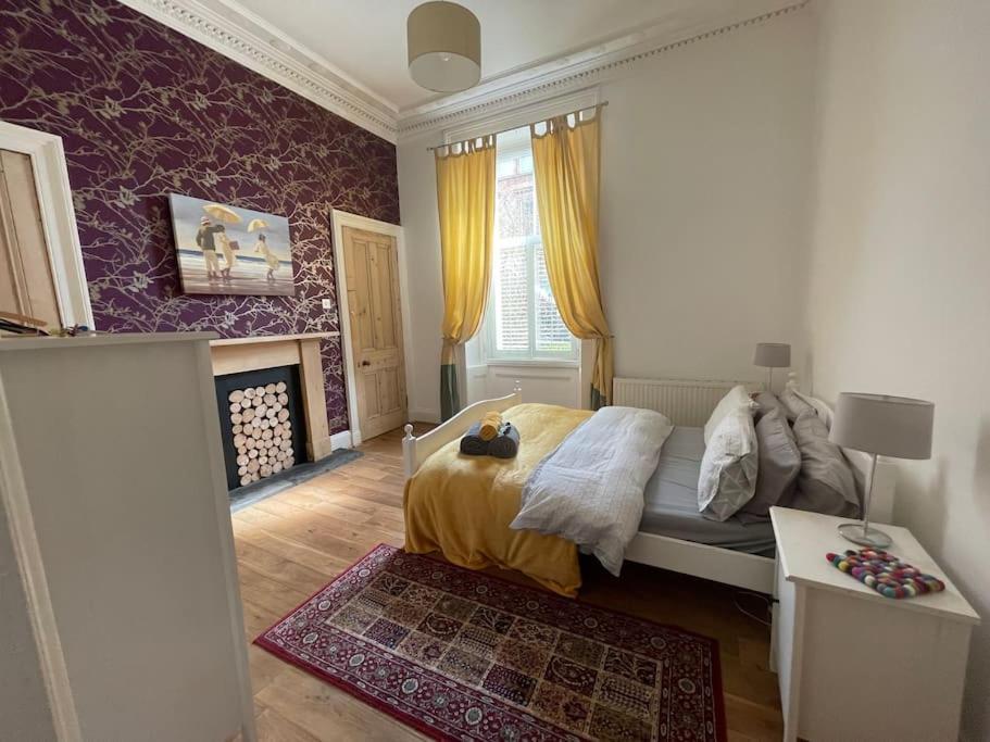 Stunning West End Flat! Appartement Glasgow Buitenkant foto
