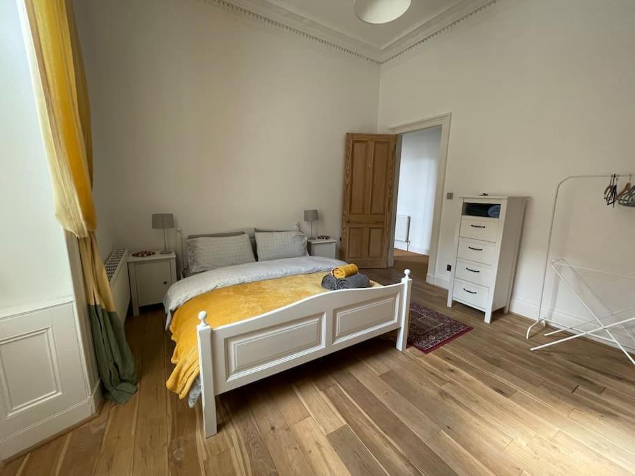 Stunning West End Flat! Appartement Glasgow Buitenkant foto