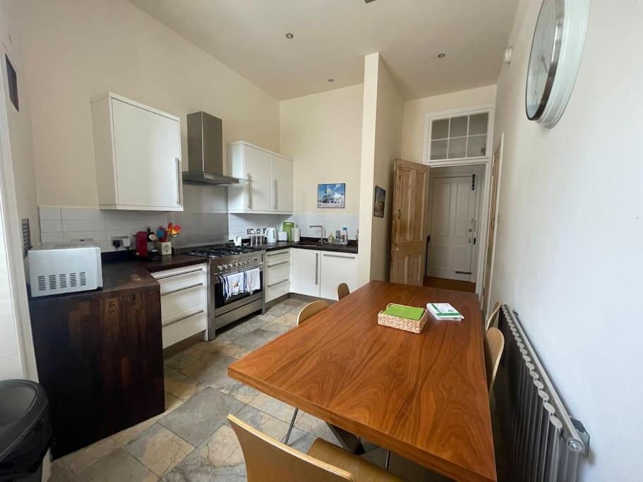 Stunning West End Flat! Appartement Glasgow Buitenkant foto