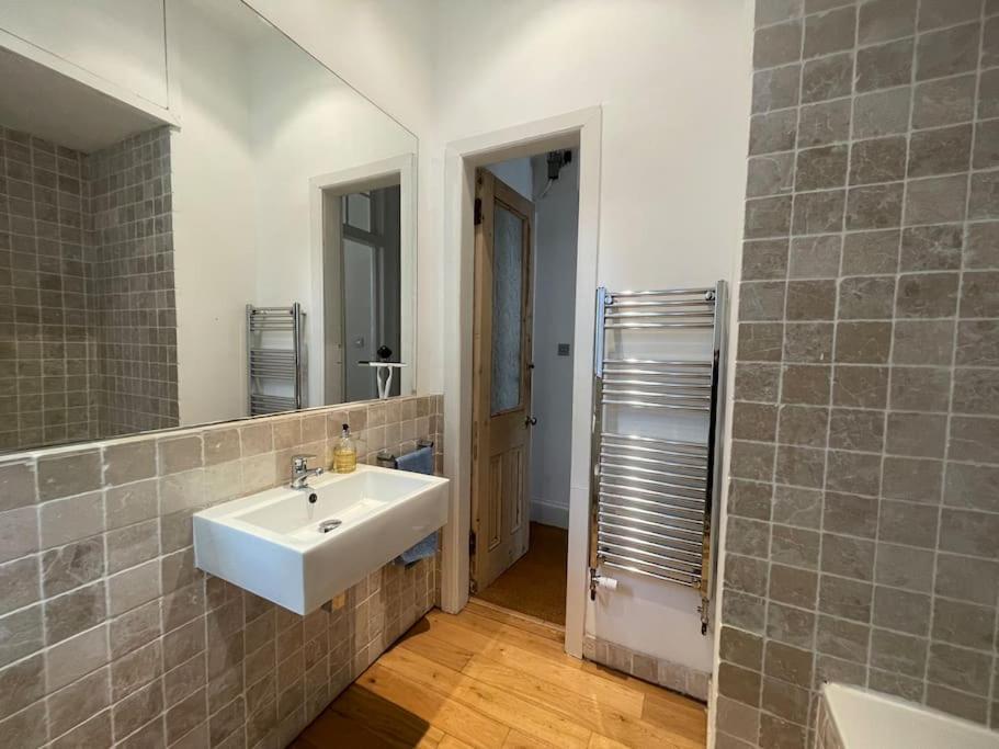 Stunning West End Flat! Appartement Glasgow Buitenkant foto